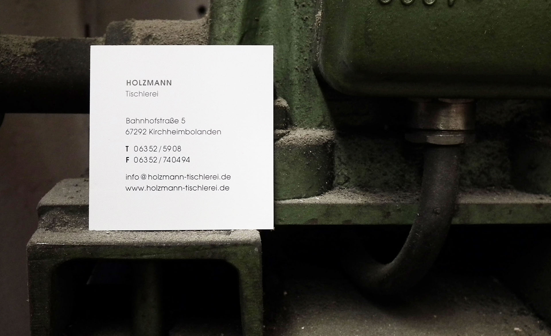 Holzmann Tischlerei — Visitenkarte